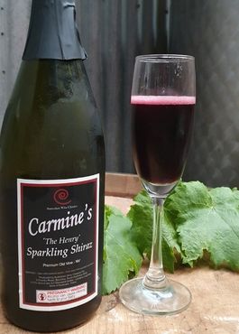 The Henry Sparkling Shiraz - Image 3